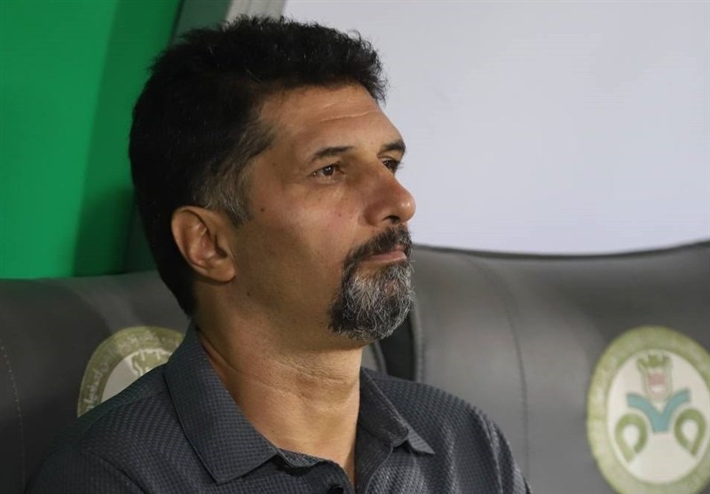 حسینی: برگزاری دربی در ورزشگاه خانگی ما درست نیست/ به استقلال کادو دادیم!