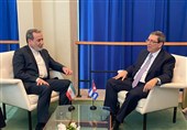 مباحثات هاتفیة بین وزیری خارجیة إیران وکوبا