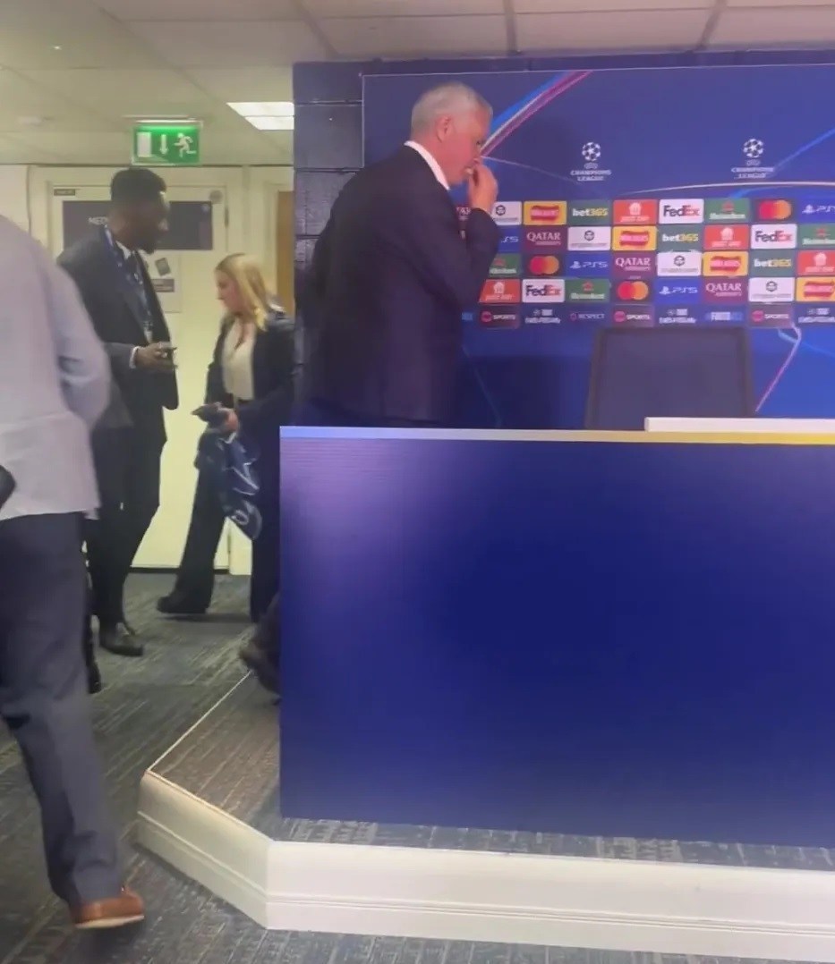 ژوزه مورینیو , تیم فوتبال چلسی انگلیس , لیگ قهرمانان اروپا , 