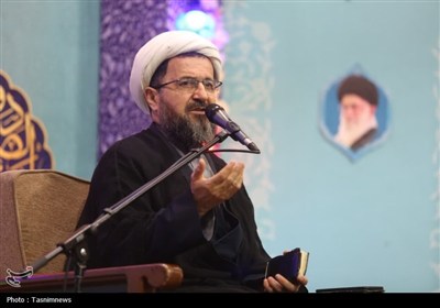 آفت ناامیدی با قرآن ریشه کن می‌شود