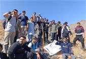 صعود موفق دانشجویان کرمانی و سیستانی به قله هزار