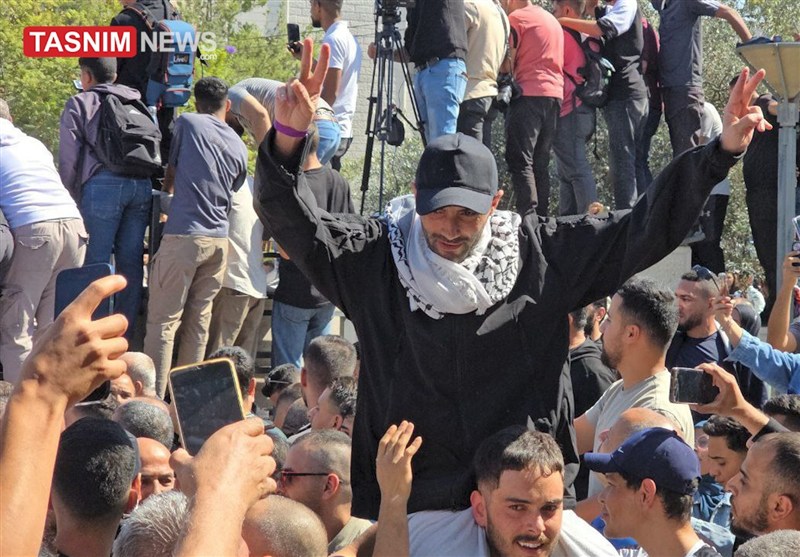 Freed Palestinian Prisoners Welcomed in Ramallah Ceremony