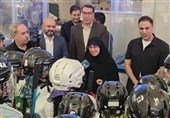 بازدید رئیس کمیته ورزش شورای شهر از چهارمین دوره جهانی دختران هاکی روی یخ در ایران