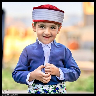 لبخند کودک کُرد