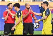 دیدار تیم‌های فوتبال سپاهان ایران و آحال ترکمنستان