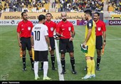 دیدار تیم‌های فوتبال سپاهان ایران و  آخال ترکمنستان