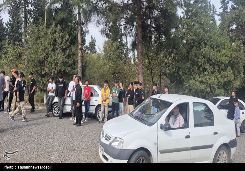 نخستین رالی خانوادگی پارس‌آباد با شعار "نه به تصادف" برگزار شد