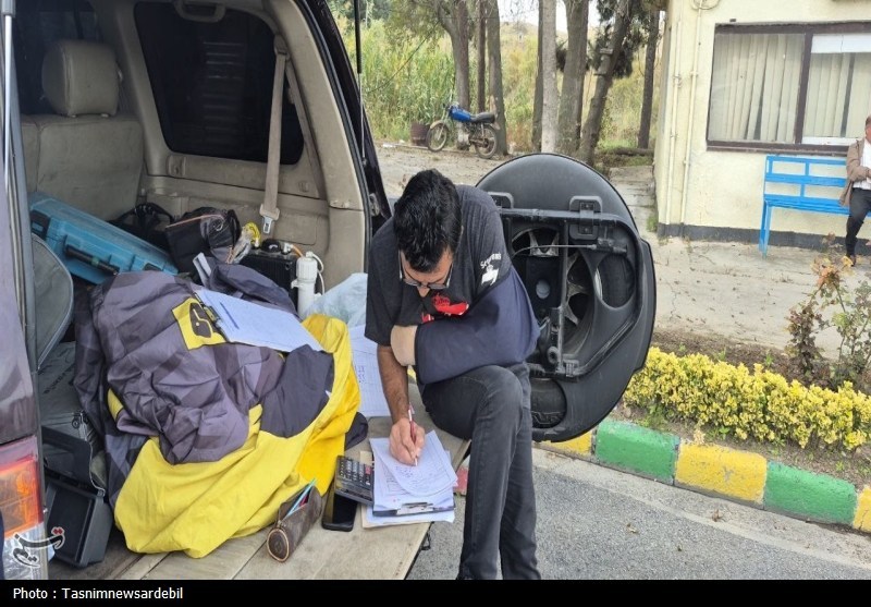 نخستین رالی خانوادگی پارس‌آباد با شعار "نه به تصادف" برگزار شد