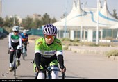 رقابت نفس‌گیر بانوان رکاب‌زن در کرمان؛ برترین‌ها در رشته تایم تریل معرفی شدند