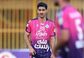 گودرزی به استقلال پیوست