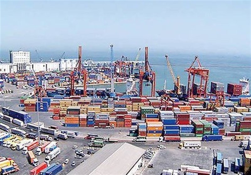 بررسی ظرفیت‌های دریایی کیش و بنادر همجوار در بازدید هوایی وزیر اقتصاد