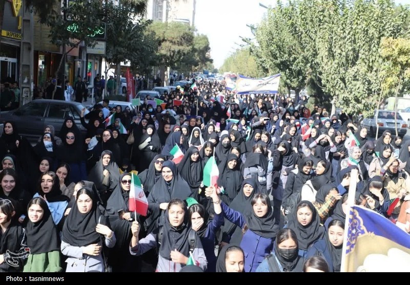 اخبار رباط کریم , راهپیمایی , یوم‌الله 13 آبان , دانش آموزان , اخبار بهارستان , 