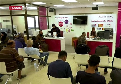 بنوك محلية في غزة تفتح فروعها مجددا امام المواطنين