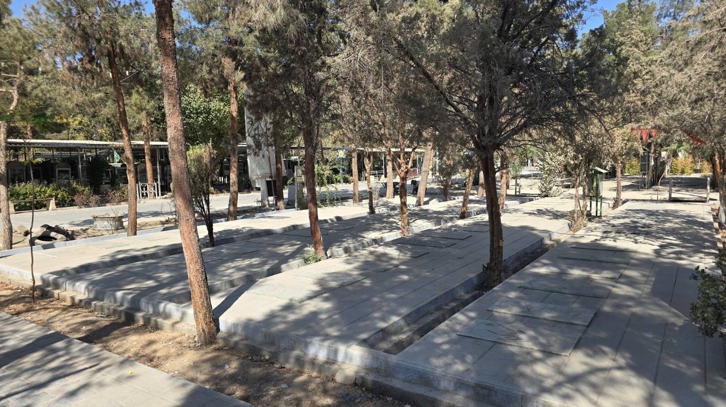 گلزار شهدا , آرمان علی وردی , شهدای مدافع حرم , شهدای دفاع مقدس , شهدای مدافع وطن , خانواده شهدا , 