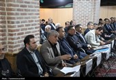 نشست صمیمی استاندار با بازیان و اصناف در شورای محله‌ای