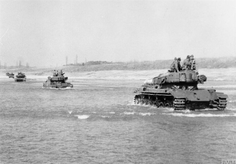 کشور آمریکا , افول آمریکا , مداخله‌های آمریکا در جهان , 