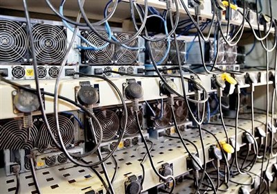 کشف و توقیف 29 دستگاه ماینر غیرمجاز در پارکینگ شرکت فروش خودرو