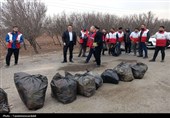 پاکسازی ورودی‌ها و جاده‌های مواصلاتی اردبیل با همکاری سازمان‌های مردم نهاد