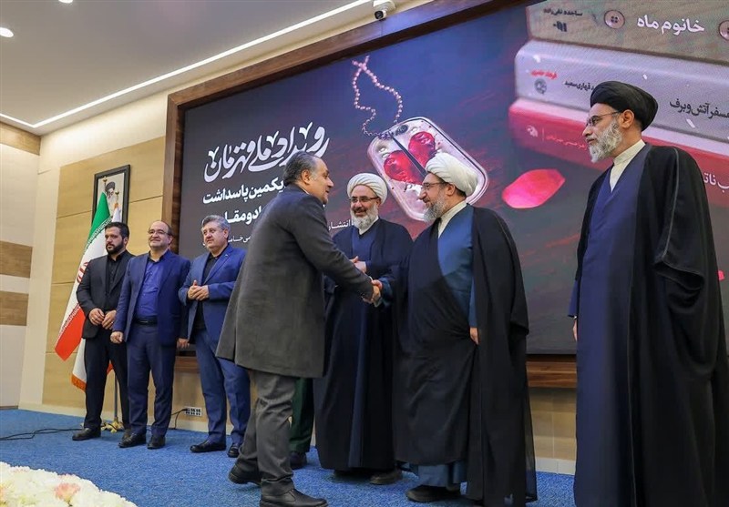 کتاب , تقریظ , آذربایجان شرقی , اخبار استان آذربایجان شرقی , اخبار تبریز , نهاد کتابخانه‌ها , ادبیات دفاع مقدس , زنان , 