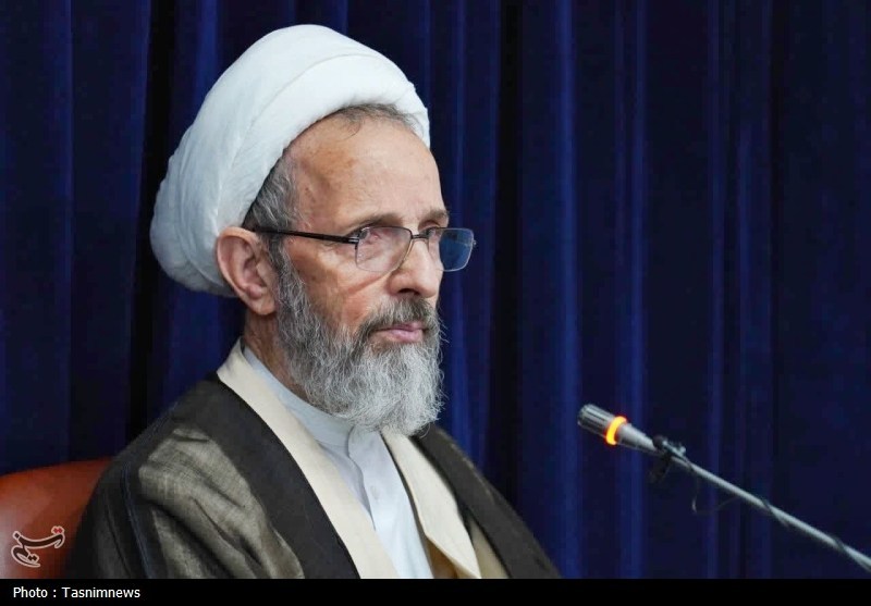 آیت‌الله رجبی: هر سخن تفرقه‌افکنانه به نفع دشمن است+ فیلم