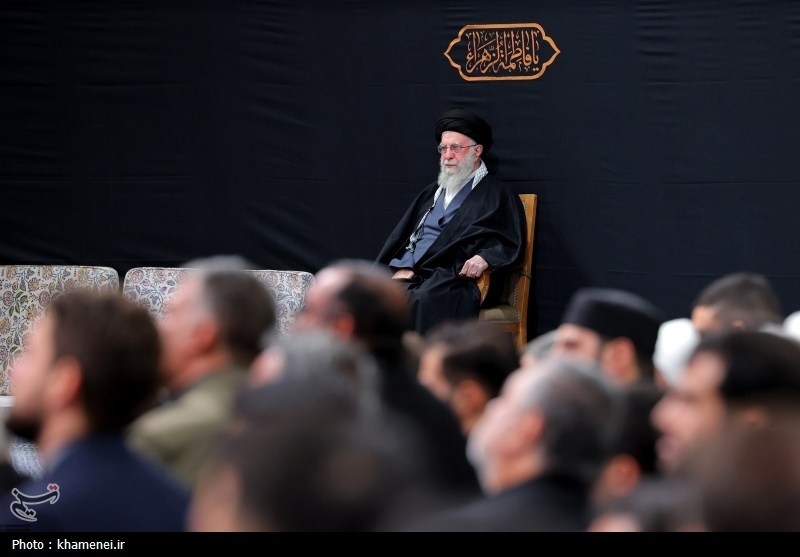 آيت‌الله سيد علي خامنه‌اي , قائد الثورة الإسلامية , 