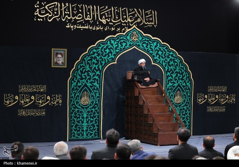 آيت‌الله سيد علي خامنه‌اي , قائد الثورة الإسلامية , 