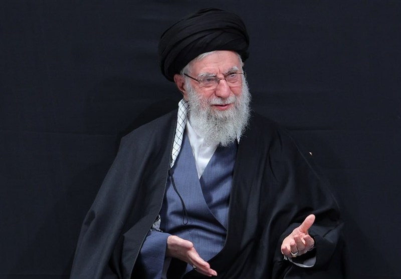 آيت‌الله سيد علي خامنه‌اي , قائد الثورة الإسلامية , 