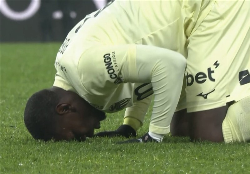 تیم فوتبال موناکو فرانسه , تیم فوتبال رن فرانسه , لیگ لوشامپیونه فرانسه , پل پوگبا , 