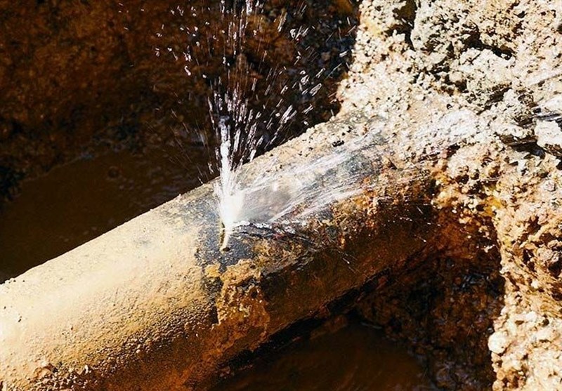 شبکه‌های آبرسانی در چغاخور و گندمان فرسوده شده و باید تعویض شود