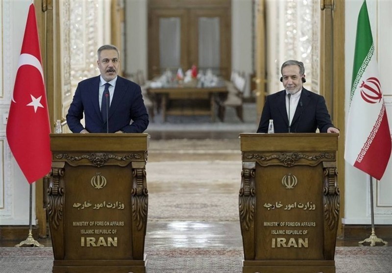 Israel Main Threat to Region’s Stability, Turkish FM Says in Tehran