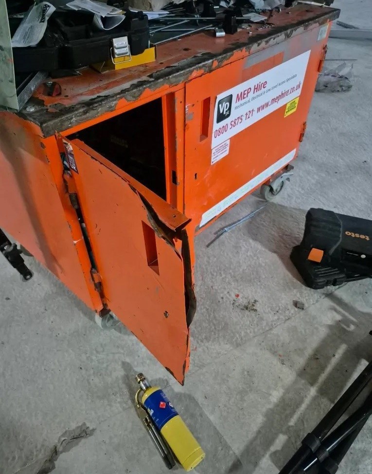 اتومبیلرانی فرمول یک , سرقت , 