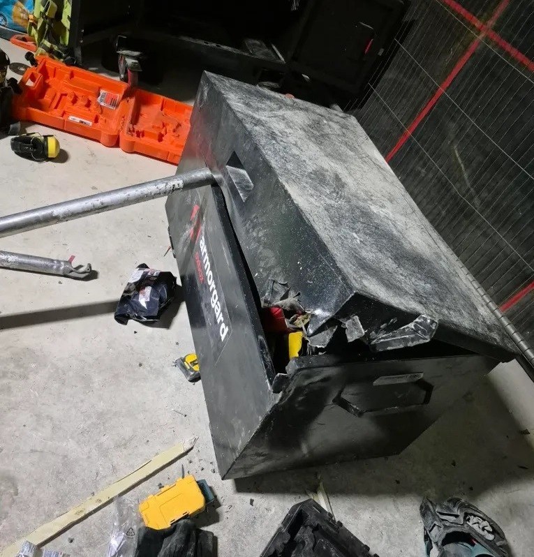 اتومبیلرانی فرمول یک , سرقت , 