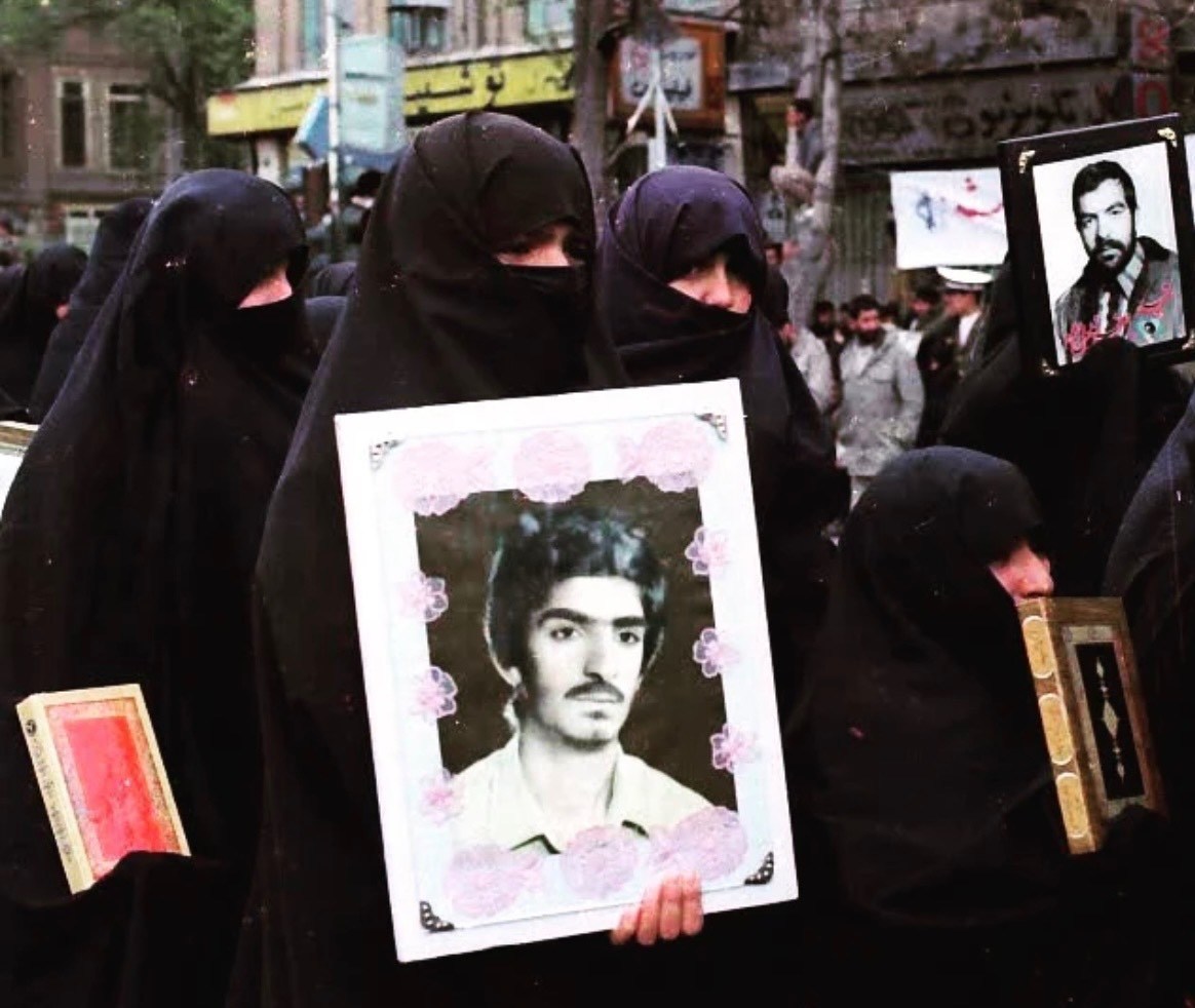 زنان , حضرت زهرا , دفاع مقدس , 