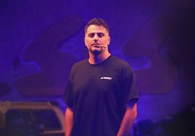 نگذارید علی ضیا در نمایش‌خانگی هم عادی‌سازی کند/ «گنگ» نمایش بی‌ضابطه‌ای که از همه خطوط قرمز عبور کرد