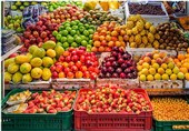 گزارش میدانی تسنیم از بازار میوه/ خانواده‌ها در حسرت پرتقال و سیب/ میوه هم کالای لوکس شد