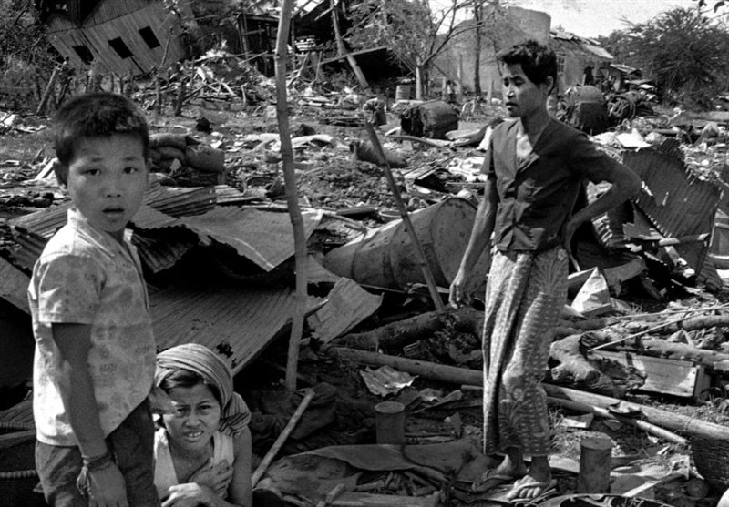 کشور آمریکا , مداخله‌های آمریکا در جهان , افول آمریکا , 