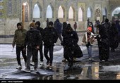 بارش برف در حرم مطهر رضوی
