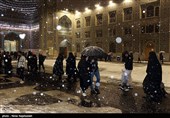بارش برف در حرم مطهر رضوی