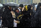بارش برف در حرم مطهر رضوی