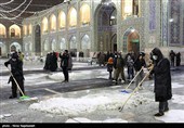 بارش برف در حرم مطهر رضوی