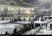بارش برف در حرم مطهر رضوی