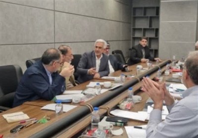 بررسی طرح تحقیق و تفحص از بنیاد شهید با حضور معاونان بنیاد