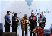 اعطای نشان اصالت به علی نصیریان