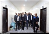 بازدید مسئولان قضایی و اصحاب رسانه درپانزدهمین تور نظارتی قوه قضاییه، از محل استراحت معدن کاران طبس
