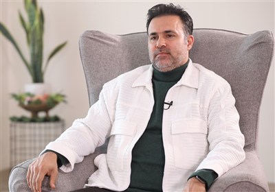 اطلاعیه‌ای در سوپرمارکت باعث شد فوتبالیست شوم/ مسعود زارعی لب تاپ قطبی را شکست