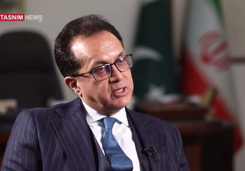 Pakistan Envoy Highlights Cooperation Over Competition on Iran Relations, Ports