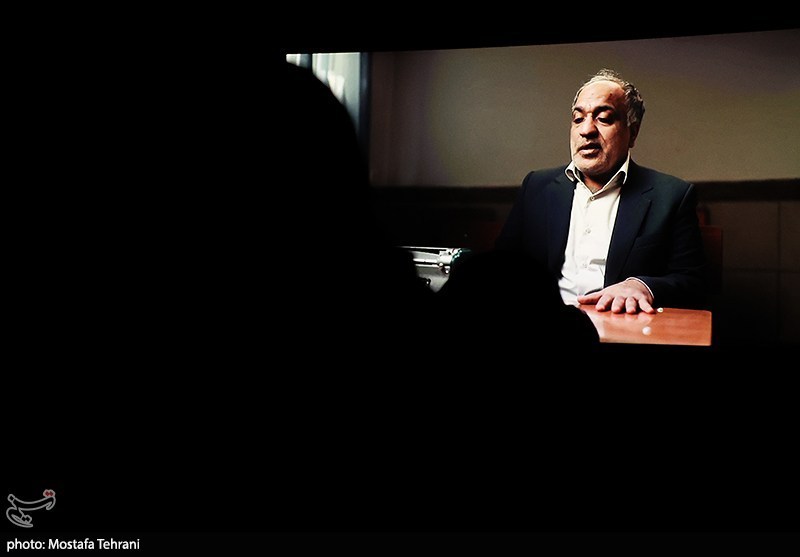 اکران اختصاصی مستند خودم می‌بینم