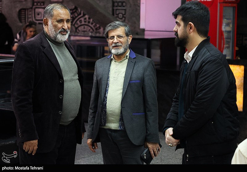 اکران اختصاصی مستند خودم می‌بینم