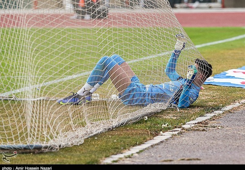 باختر: نمی‌توانند قرارداد بازیکنان را هر طور که خواستند تفسیر کنند