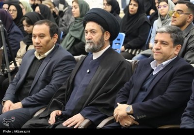 تجلیل از رتبه‌های زیر هزار ‌‌کنکور در اردبیل